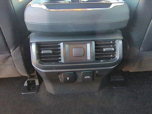 Used 2022 Ford F150 Lariat image 17