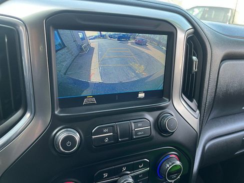 Used 2020 Chevrolet Silverado 1500 LT Trail Boss image 38