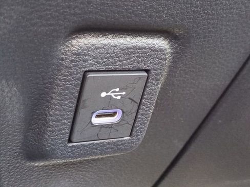 Used 2025 Toyota Corolla SE image 22