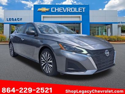 Used 2024 Nissan Altima 2.5 SV