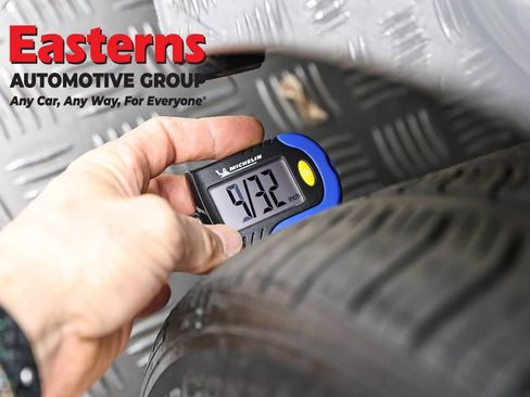 Used 2023 Chevrolet Malibu LT image 28