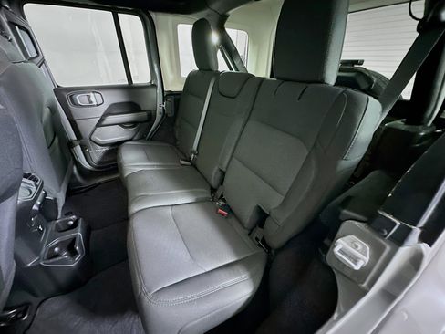 Used 2023 Jeep Wrangler Sahara w/ Cold Weather Group image 27