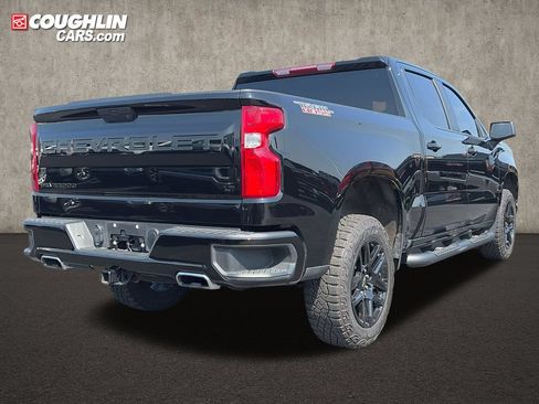 Used 2021 Chevrolet Silverado 1500 LT Trail Boss w/ Bed Protection Package AWD/4WD image 8