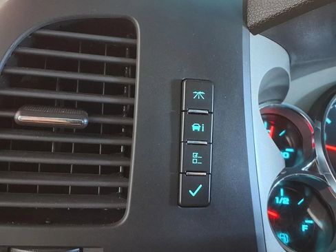 Used 2011 Chevrolet Silverado 1500 LT w/ All-Star Edition image 19