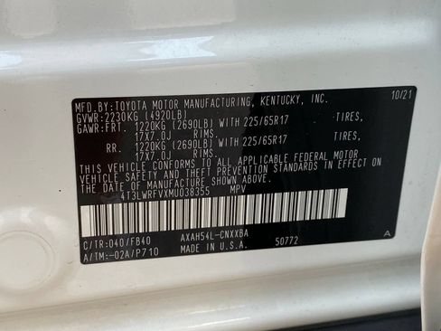 Used 2021 Toyota RAV4 LE AWD/4WD image 34
