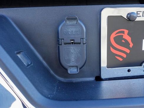 Used 2021 Chevrolet Silverado 2500 LTZ image 11