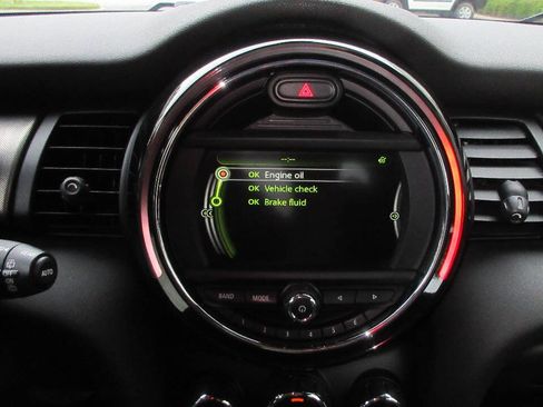 Used 2015 MINI Cooper S image 34