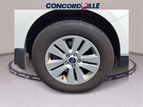 Used 2016 Subaru Outback 2.5i Premium AWD/4WD image 7