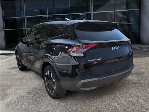 Used 2023 Kia Sportage X-Line AWD/4WD image 3