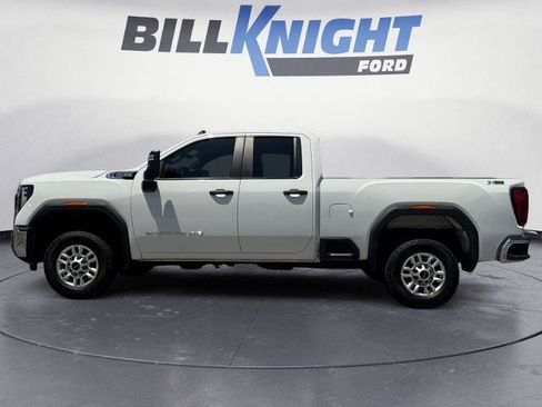 Used 2024 GMC Sierra 2500 Pro w/ Convenience Package AWD/4WD image 2