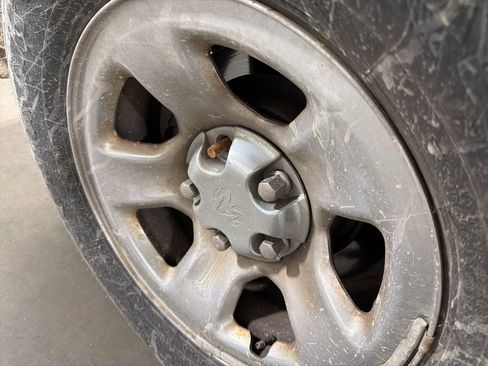 Used 2003 Dodge Ram 1500 Truck SLT image 17