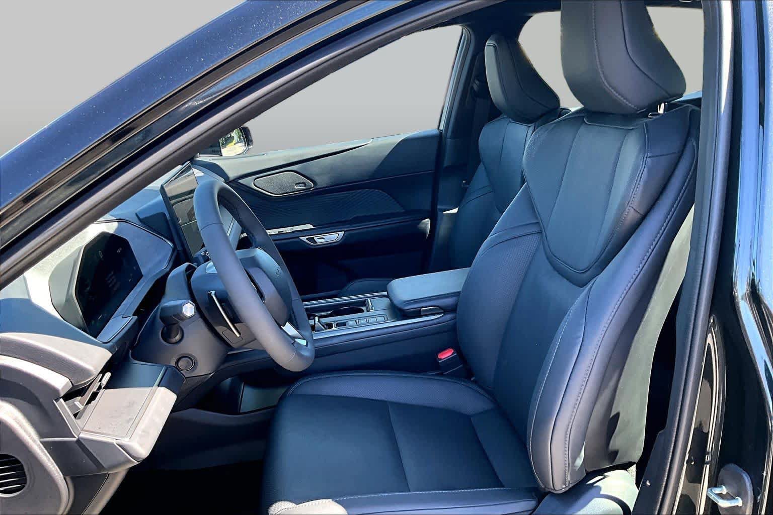Used 2026 Lexus ES 350h w/ Accessory Package (K3) FWD image 8