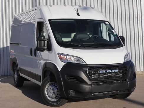New 2026 RAM ProMaster 2500 image 2
