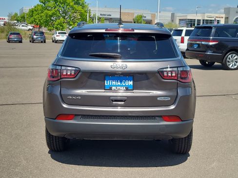 Used 2023 Jeep Compass Latitude w/ Sun and Sound Group AWD/4WD image 13