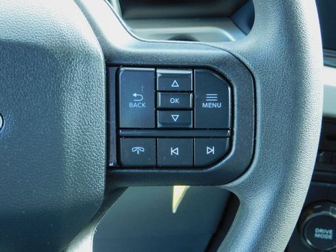 Used 2025 Ford F350 XLT image 16