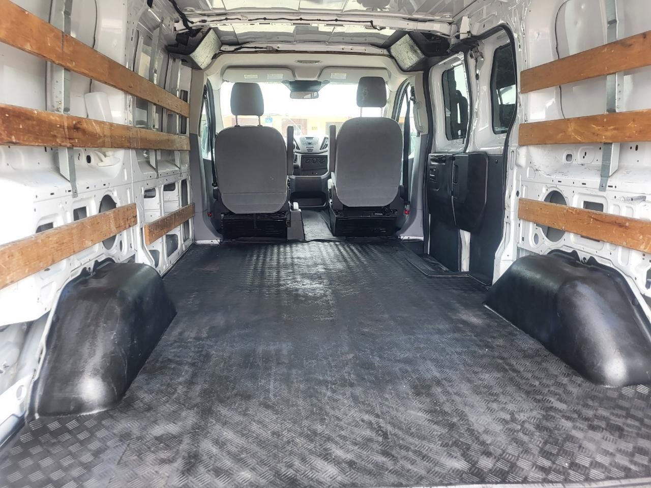 Used 2016 Ford Transit 250 130 Low Roof w/ Exterior Upgrade Package RWD image 35