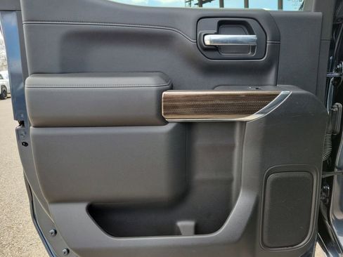 Certified 2021 Chevrolet Silverado 1500 RST image 10