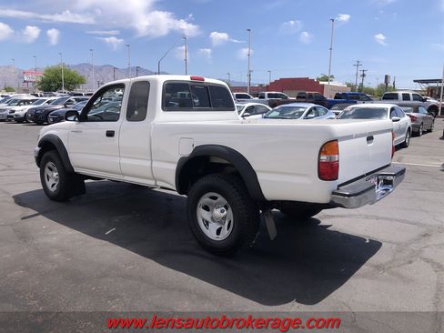 Used 2003 Toyota Tacoma PreRunner RWD image 6