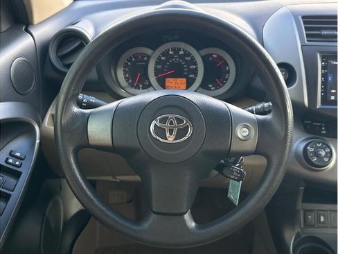 Used 2011 Toyota RAV4 4WD w/ Base L4 Extra Value Pkg image 17