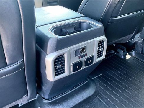 Used 2018 Ford F150 Lariat w/ Equipment Group 502A Luxury AWD/4WD image 30