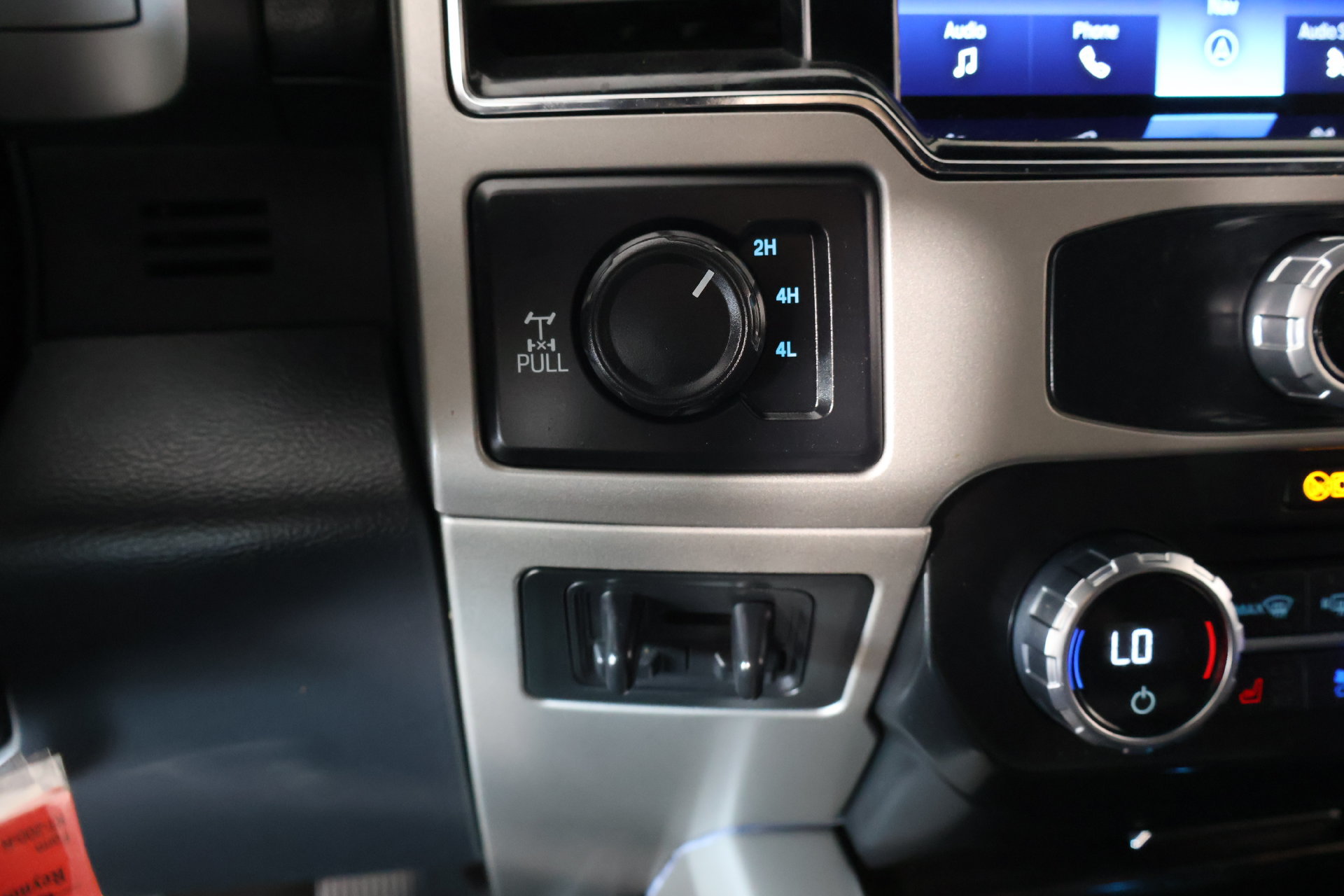 Used 2022 Ford F250 Lariat w/ Lariat Value Package AWD/4WD image 8