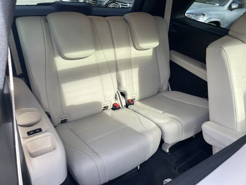 Certified 2025 Mercedes-Benz GLS 450 4MATIC image 48