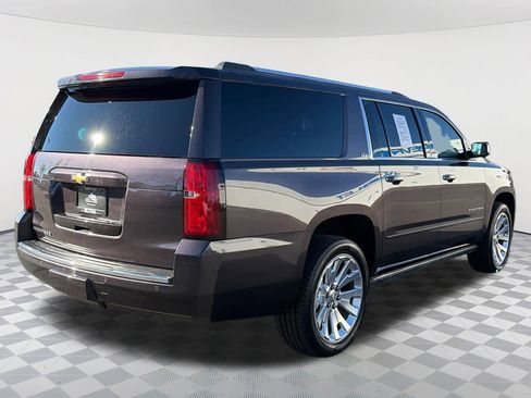 Used 2016 Chevrolet Suburban LTZ image 5