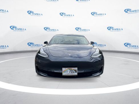 Used 2020 Tesla Model 3 Standard Range image 8