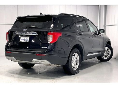 Used 2023 Ford Explorer XLT w/ Equipment Group 202A image 14