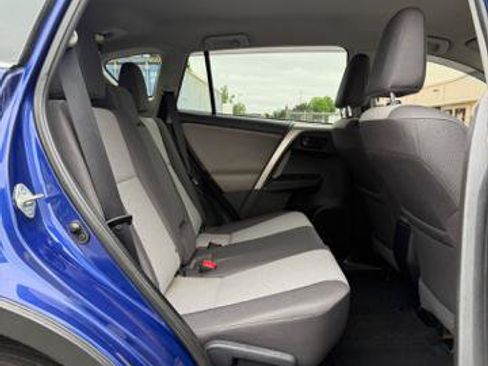 Used 2015 Toyota RAV4 LE AWD/4WD image 13