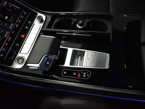 Used 2022 Audi A8 L 3.0T w/ Executive Package image 24