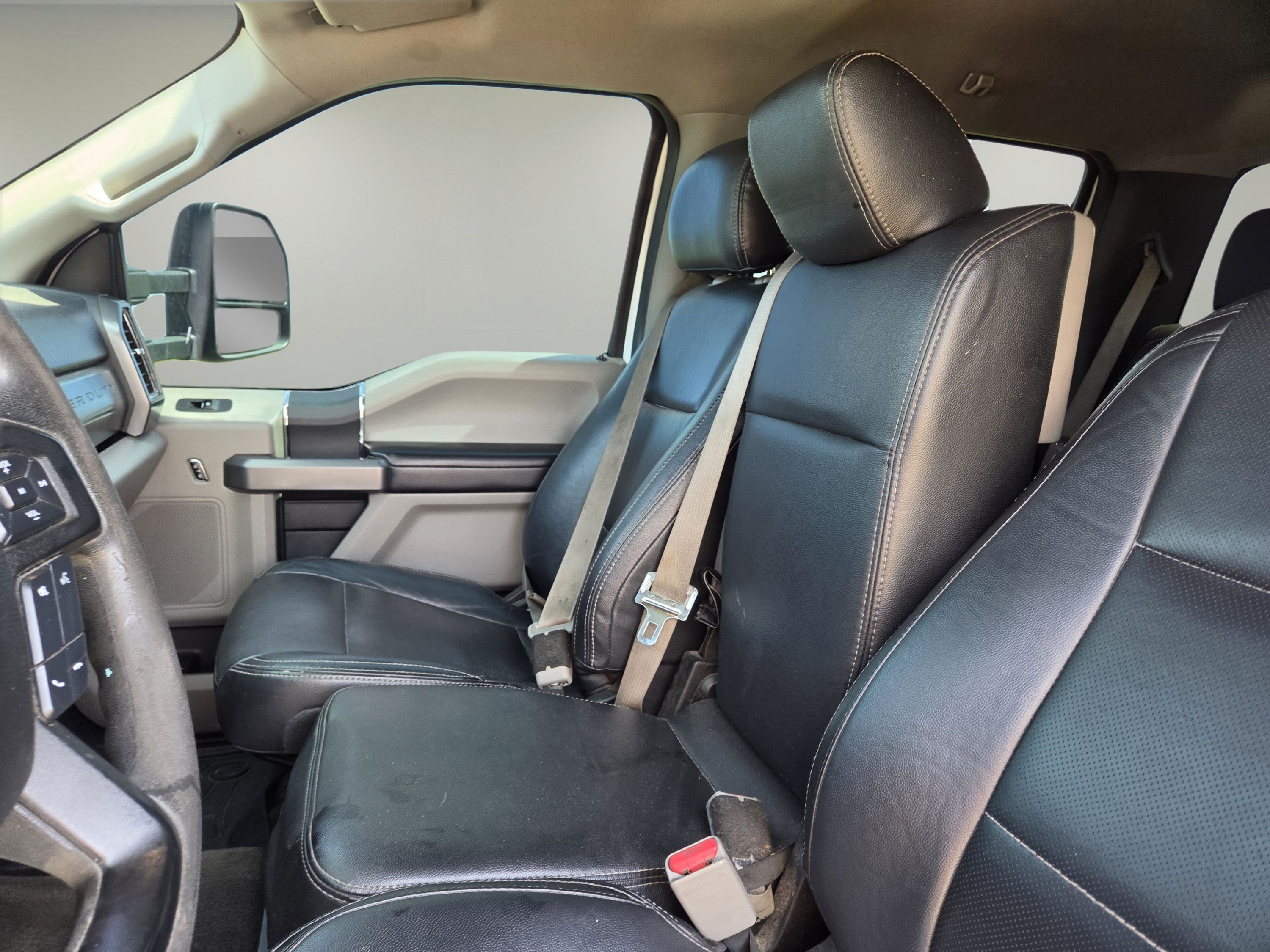 Used 2017 Ford F250 XLT AWD/4WD image 11
