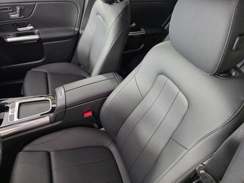 New 2026 Mercedes-Benz GLA 250 image 8