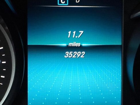 Used 2020 Mercedes-Benz GLC 300 image 28