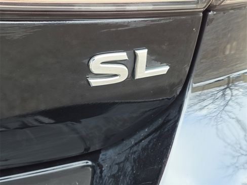 Used 2018 Nissan Armada SL w/ Premium Package image 12