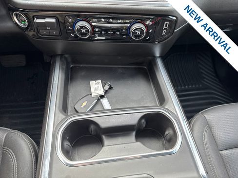 Used 2025 Chevrolet Silverado 2500 LTZ w/ LTZ Convenience Package AWD/4WD image 27