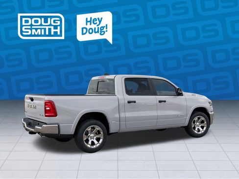 New 2026 RAM 1500 4x4 Crew Cab image 4