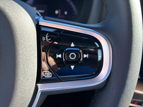 New 2026 Volvo XC60 B5 Plus w/ Climate Package image 21