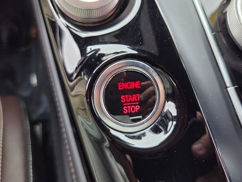 Used 2019 Mercedes-Benz AMG GT Roadster image 26
