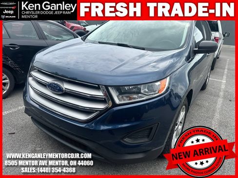 Used 2017 Ford Edge SE AWD/4WD image 3