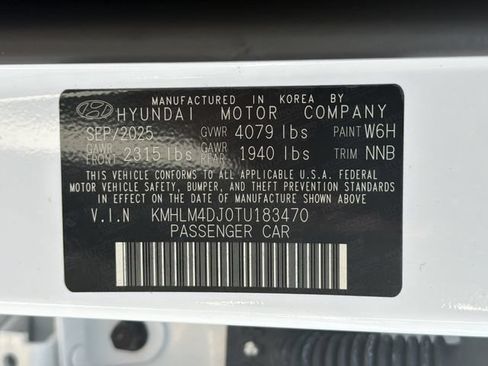 Certified 2026 Hyundai Elantra Hybrid FWD image 32