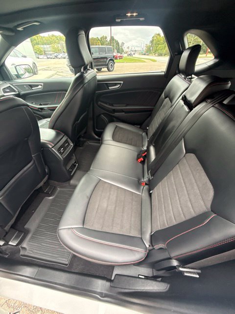 Used 2025 Ford Escape ST-Line AWD/4WD image 12