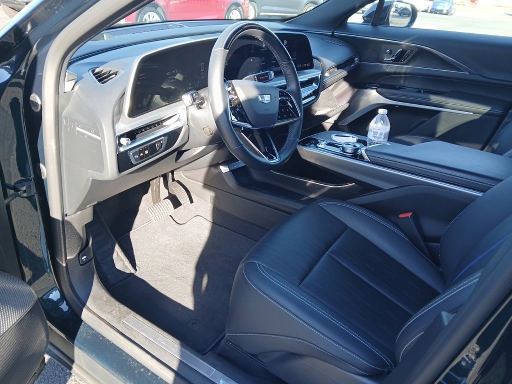 Certified 2024 Cadillac Lyriq Sport AWD/4WD image 14
