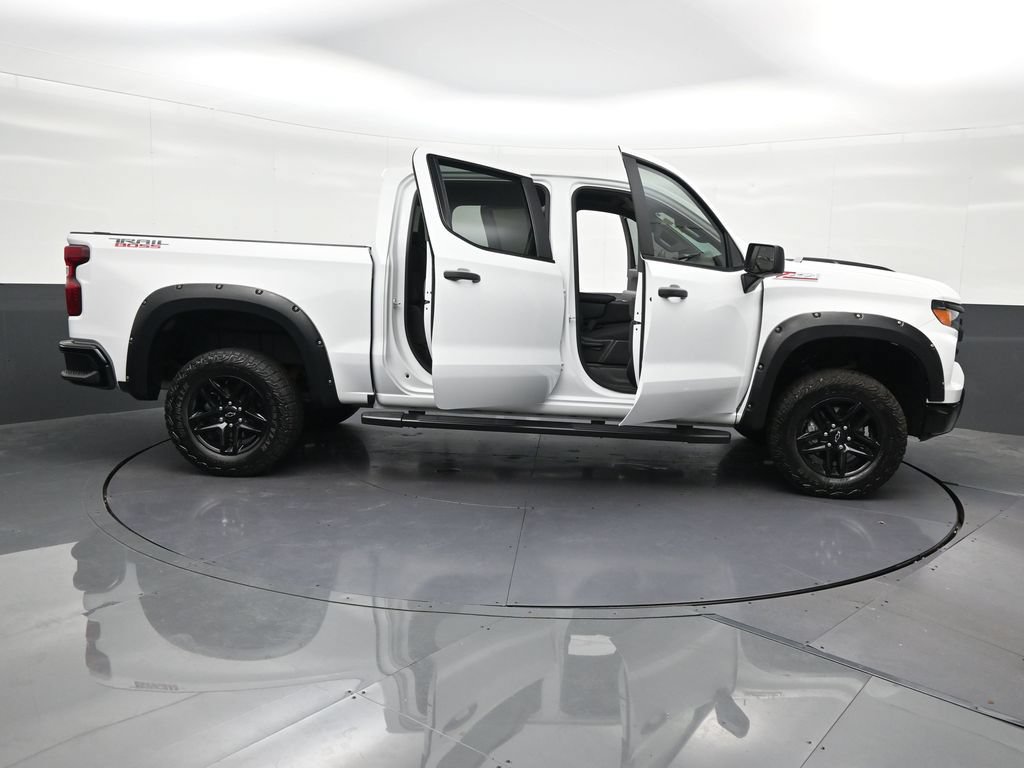 Used 2024 Chevrolet Silverado 1500 Custom Trail Boss AWD/4WD image 32