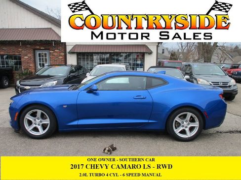 Used 2017 Chevrolet Camaro LS RWD image 1