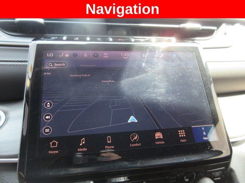 Used 2024 Jeep Grand Cherokee Limited w/ Black Appearance Package AWD/4WD image 16
