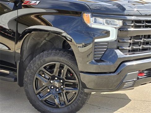 Used 2024 Chevrolet Silverado 1500 LT Trail Boss w/ Protection Package image 11