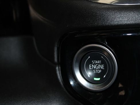 Used 2025 GMC Sierra 1500 SLT AWD/4WD image 52
