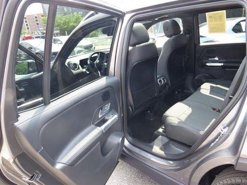 Used 2026 Mercedes-Benz GLB 250 4MATIC image 21