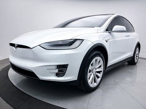 Used 2021 Tesla Model X Long Range image 12
